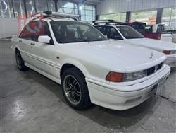 Mitsubishi Galant